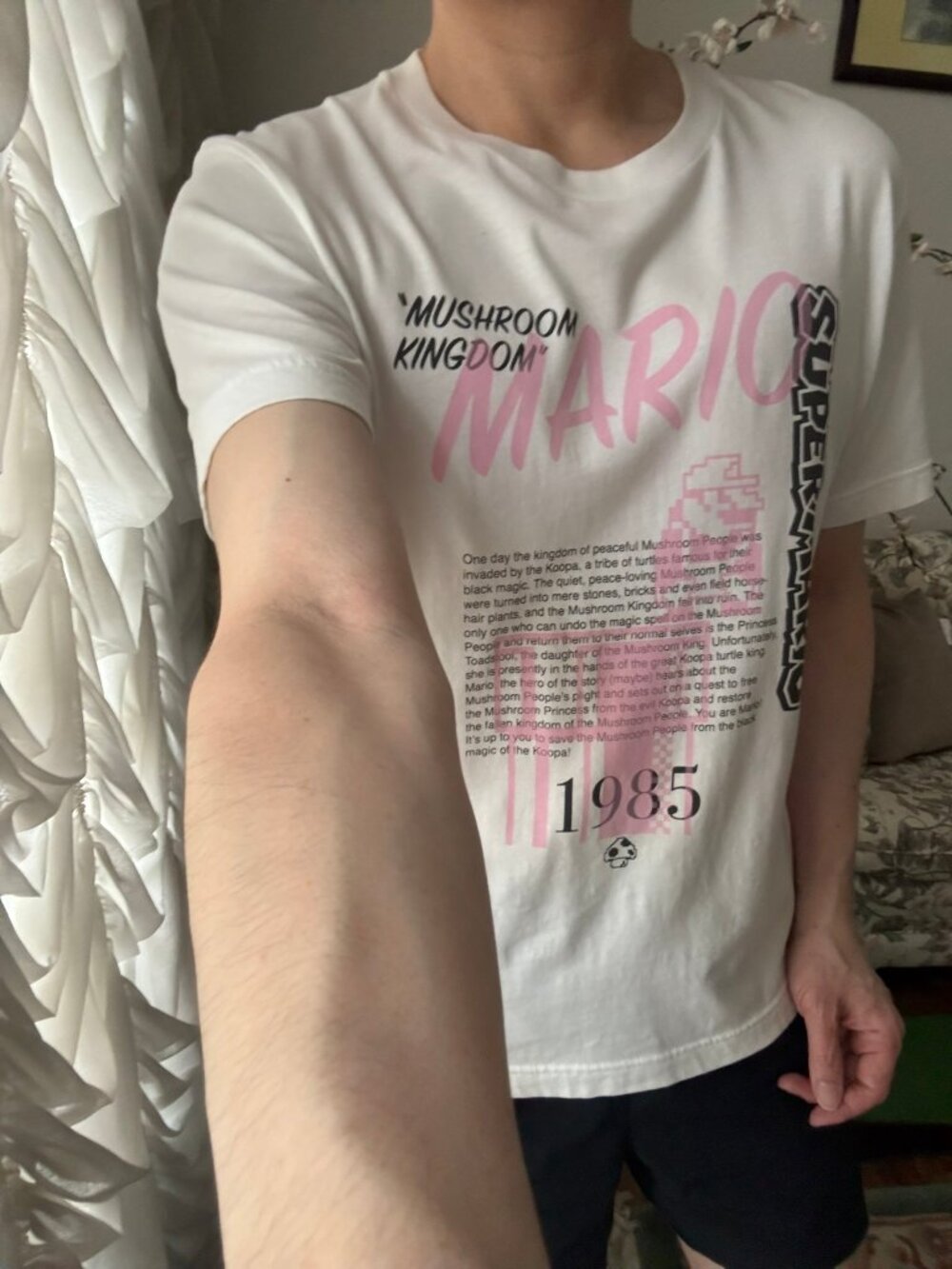 Uniqlo UT Super Mario Bros 1985 Retro Graphic Tee White XS Unisex